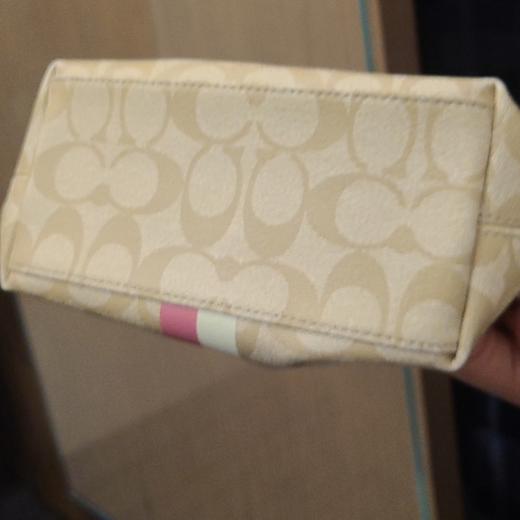 Coach mini - Picture 6 of 9